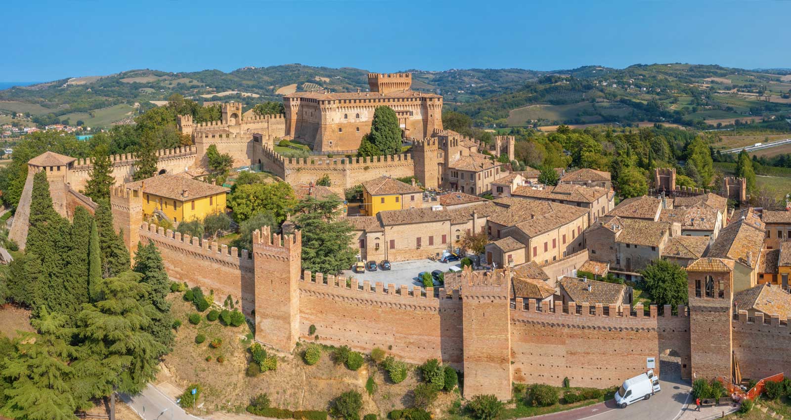 Visita Cattolica e dintorni